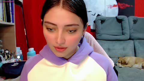 Snapshot of thesweethari chatting on January 10, 11:50 pm I dont do real meetings My bio online show from January 10, 11:50 pm