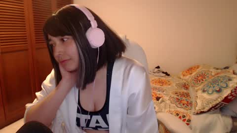 Snapshot of thetalkingbutt chatting on December 20, 5:04 am Mai online show from December 20, 5:04 am