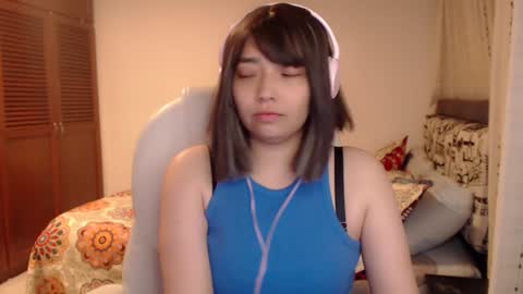 Snapshot of thetalkingbutt chatting on January 19, 9:22 am Mai online show from January 19, 9:22 am