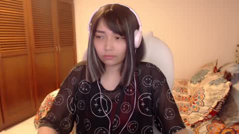 Snapshot of thetalkingbutt chatting on February 1, 10:05 am Mai online show from February 1, 10:05 am