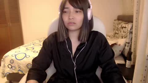 Snapshot of thetalkingbutt chatting on February 24, 4:49 am Mai online show from February 24, 4:49 am