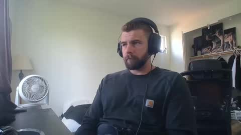 troy online show from April 11, 7:18 pm