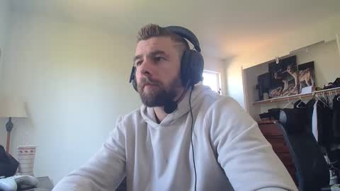 troy online show from April 14, 8:37 pm