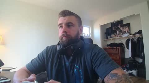 troy online show from April 16, 9:50 pm