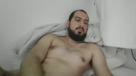 Snapshot of thewriterhrd chatting on December 13, 11:54 pm thewriterhrd online show from December 13, 11:54 pm