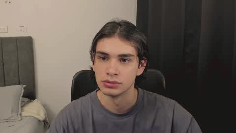 Snapshot of thiaan__ chatting on December 24, 10:06 pm thiaan__ online show from December 24, 10:06 pm