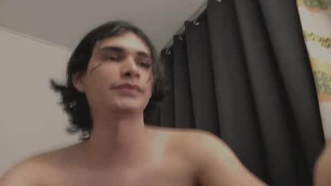 Snapshot of thiaan__ chatting on February 28, 6:10 am thiaan__ online show from February 28, 6:10 am