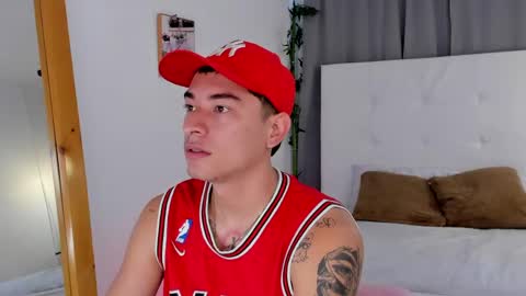 Snapshot of thiago_2003_ chatting on June 1, 12:40 pm Thiago online show from June 1, 12:40 pm