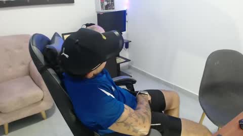 thiago_420 online show from May 27, 1:57 am
