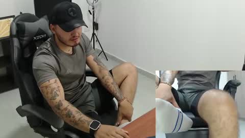 thiago_420 online show from June 25, 12:54 am