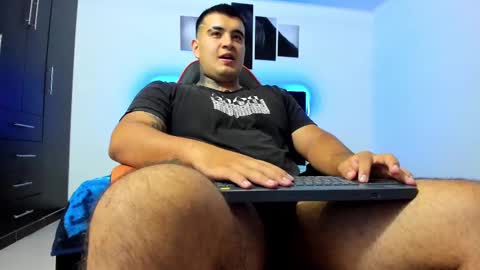 Snapshot of thiago_cp01 chatting on September 14, 3:05 am Thiago online show from September 14, 3:05 am