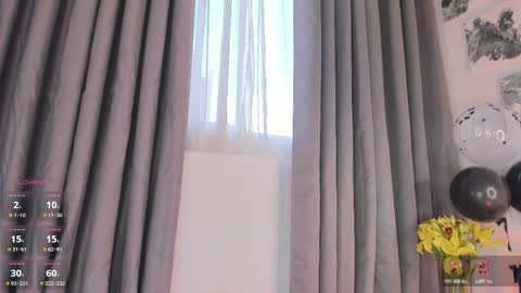 Snapshot of thiago_jones chatting on December 3, 8:18 pm SanThiago online show from December 3, 8:18 pm