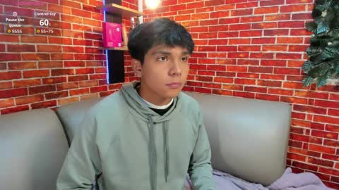 thiago online show from April 2, 12:47 pm