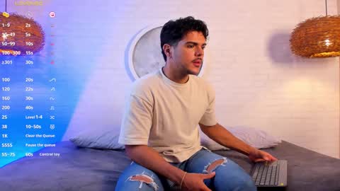 Snapshot of thiago_mercer chatting on September 16, 11:11 am Thiago online show from September 16, 11:11 am