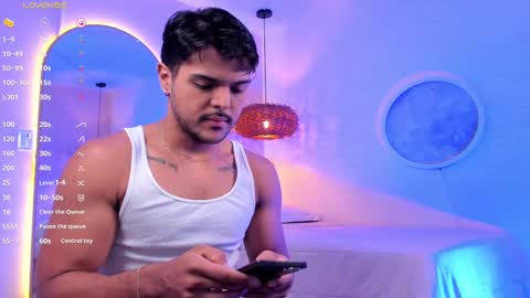 Snapshot of thiago_mercer chatting on September 18, 11:34 am Thiago online show from September 18, 11:34 am