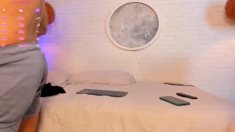 Snapshot of thiago_mercer chatting on September 25, 11:14 am Thiago online show from September 25, 11:14 am