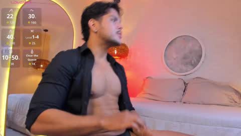 Snapshot of thiago_mercer chatting on October 15, 11:21 am Thiago online show from October 15, 11:21 am