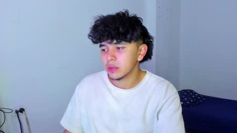 Snapshot of thiago_wc chatting on December 23, 1:36 am Thiago online show from December 23, 1:36 am