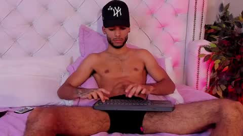 ThiagoFerreti online show from May 16, 2:19 am