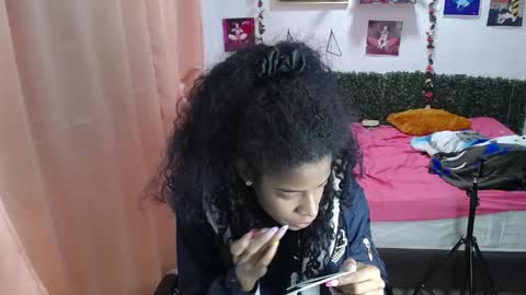thiana_horny online show from June 2, 1:24 pm