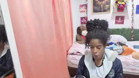 thiana_horny online show from July 16, 3:18 pm