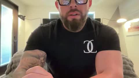 thiccbull12 online show from May 20, 6:36 pm