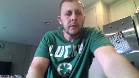 Val online show from April 13, 8:58 pm