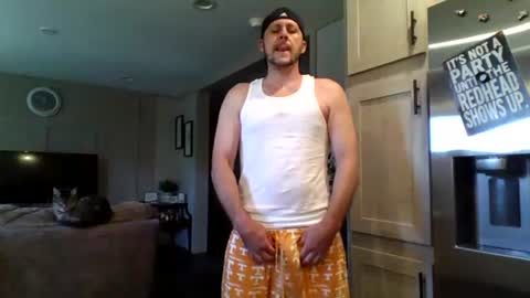 Snapshot of thick_dick11 chatting on May 18, 3:51 pm Val online show from May 18, 3:51 pm