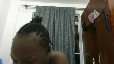 Snapshot of thick_jojo chatting on December 2, 2:09 am Call me Taliee online show from December 2, 2:09 am
