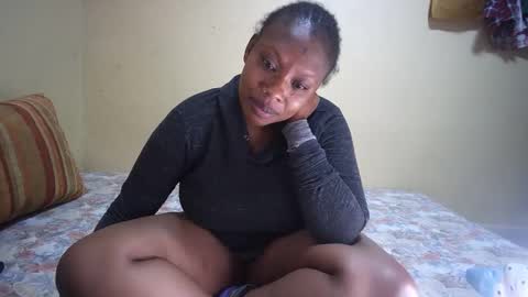 Snapshot of thick_sweet_ass chatting on September 13, 7:35 pm thick_sweet_ass online show from September 13, 7:35 pm