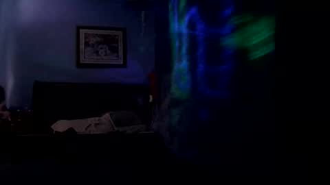 Thickamber online show from November 27, 5:04 pm