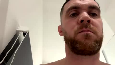 Snapshot of thickandmeaty9incher chatting on December 16, 9:31 pm thickandmeaty9incher online show from December 16, 9:31 pm