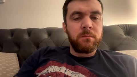 Snapshot of thickandmeaty9incher chatting on February 19, 8:44 am thickandmeaty9incher online show from February 19, 8:44 am