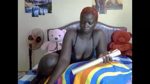 Snapshot of thickassvillageebony chatting on January 8, 2:19 pm thickassvillageebony online show from January 8, 2:19 pm