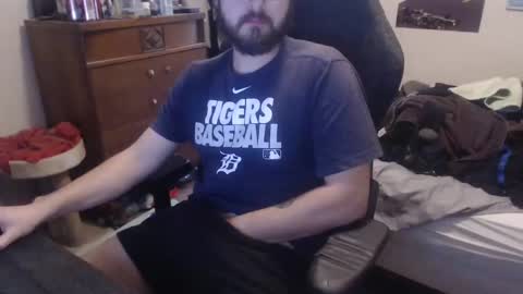 Snapshot of thickgarrett chatting on December 15, 8:04 pm thickgarrett online show from December 15, 8:04 pm