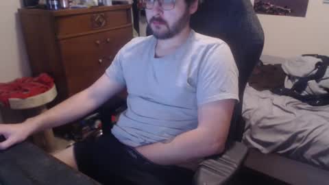 Snapshot of thickgarrett chatting on January 4, 5:05 am thickgarrett online show from January 4, 5:05 am