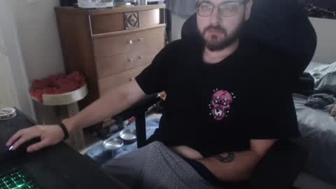 Snapshot of thickgarrett chatting on September 21, 4:41 pm thickgarrett online show from September 21, 4:41 pm