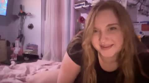 Ariel online show from December 9, 3:40 am