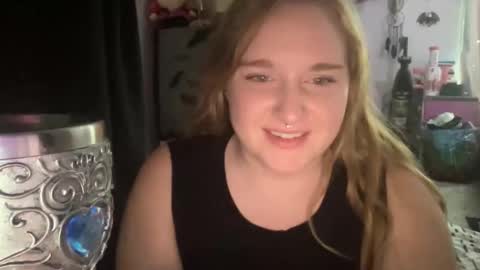 Ariel online show from December 9, 6:25 pm