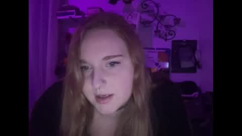 Ariel online show from December 12, 3:21 am