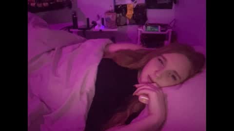 Ariel online show from December 19, 2:56 am