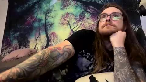 Snapshot of thickjimxx chatting on April 2, 8:06 pm thickjimxx online show from April 2, 8:06 pm