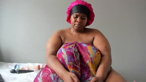 Snapshot of thickleeyanax chatting on January 16, 9:05 am thickleeyanax online show from January 16, 9:05 am