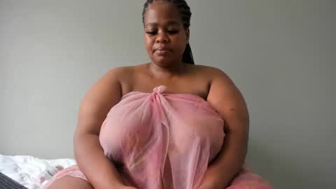 Snapshot of thickleeyanax chatting on February 27, 11:52 am thickleeyanax online show from February 27, 11:52 am