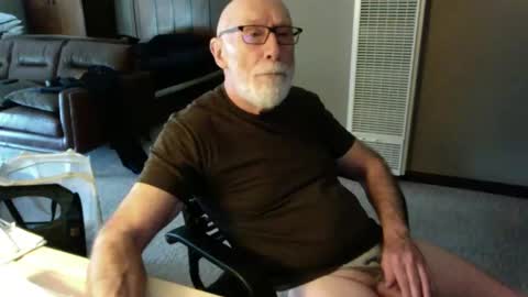 Snapshot of thickmorningwoodinyoualways chatting on December 18, 5:31 pm Thickmorningwoodinyou always online show from December 18, 5:31 pm