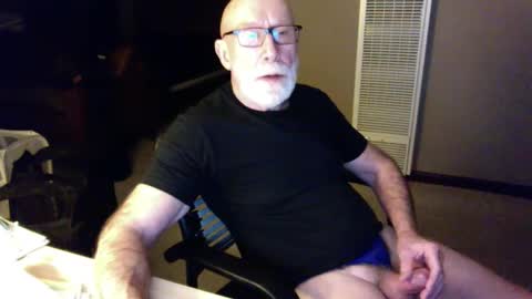 Snapshot of thickmorningwoodinyoualways chatting on December 22, 3:22 pm Thickmorningwoodinyou always online show from December 22, 3:22 pm