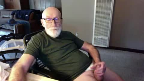 Snapshot of thickmorningwoodinyoualways chatting on February 17, 6:37 pm Thickmorningwoodinyou always online show from February 17, 6:37 pm