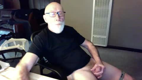 Snapshot of thickmorningwoodinyoualways chatting on February 18, 3:21 pm Thickmorningwoodinyou always online show from February 18, 3:21 pm