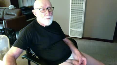 Snapshot of thickmorningwoodinyoualways chatting on September 25, 5:38 pm Thickmorningwoodinyou always online show from September 25, 5:38 pm