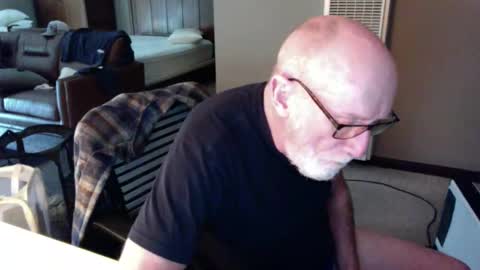 Snapshot of thickmorningwoodinyoualways chatting on November 7, 6:08 pm Thickmorningwoodinyou always online show from November 7, 6:08 pm